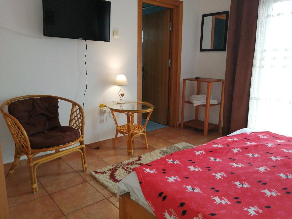Casa Zura Buşteni Exterior foto